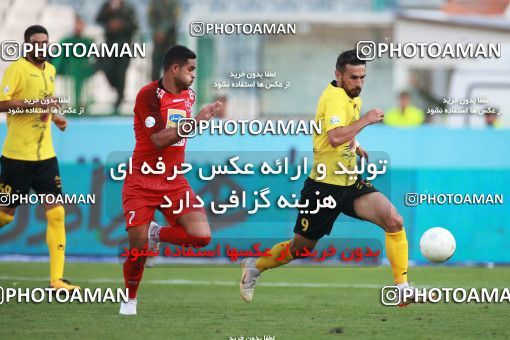 1471844, Tehran, Iran, Iran Football Pro League، Persian Gulf Cup، 2018-19 Season، First Leg، Week 5، Persepolis ۰ v 2 Sepahan on 2019/09/26 at Azadi Stadium