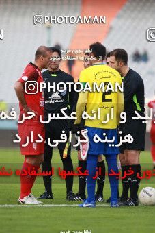 1481783, Tehran, , Iran Football Pro League، Persian Gulf Cup، 2018-19 Season، First Leg، Week 11، Persepolis ۰ v ۱ Naft M Soleyman on 2019/11/22 at Azadi Stadium