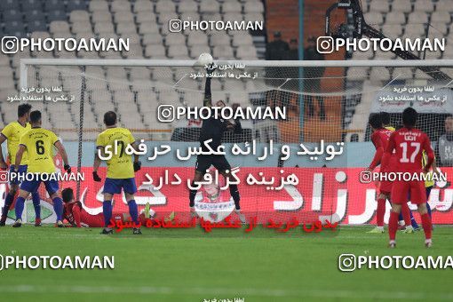 1613349, Tehran, , Iran Football Pro League، Persian Gulf Cup، 2018-19 Season، First Leg، Week 11، Persepolis ۰ v ۱ Naft M Soleyman on 2019/11/22 at Azadi Stadium