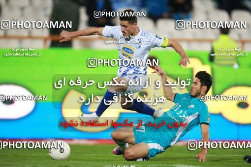 1492999, Tehran, , Iran Football Pro League، Persian Gulf Cup، 2018-19 Season، First Leg، Week 14، Paykan 2 v 2 Esteghlal on 2019/12/09 at Azadi Stadium