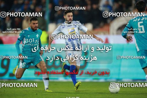 1493171, Tehran, , Iran Football Pro League، Persian Gulf Cup، 2018-19 Season، First Leg، Week 14، Paykan 2 v 2 Esteghlal on 2019/12/09 at Azadi Stadium