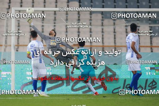 1493246, Tehran, , Iran Football Pro League، Persian Gulf Cup، 2018-19 Season، First Leg، Week 14، Paykan 2 v 2 Esteghlal on 2019/12/09 at Azadi Stadium