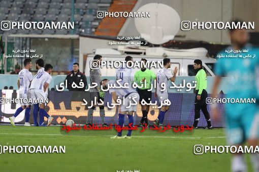 1696543, Tehran, , Iran Football Pro League، Persian Gulf Cup، 2018-19 Season، First Leg، Week 14، Paykan 2 v 2 Esteghlal on 2019/12/09 at Azadi Stadium