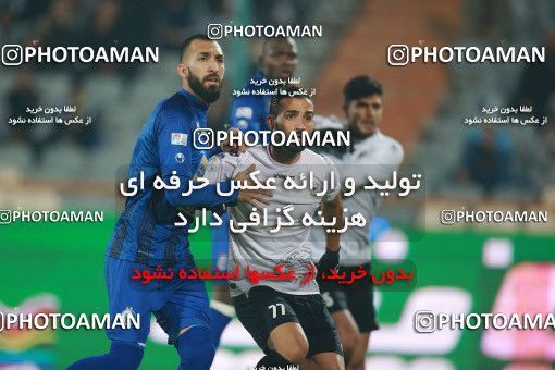 1497756, Tehran, , Iran Football Pro League، Persian Gulf Cup، 2018-19 Season، First Leg، Week 15، Esteghlal 4 v ۱ Shahin Shahrdari Boushehr on 2019/12/14 at Azadi Stadium