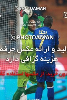 1498294, Tehran, , Iran Football Pro League، Persian Gulf Cup، 2018-19 Season، First Leg، Week 15، Esteghlal 4 v ۱ Shahin Shahrdari Boushehr on 2019/12/14 at Azadi Stadium