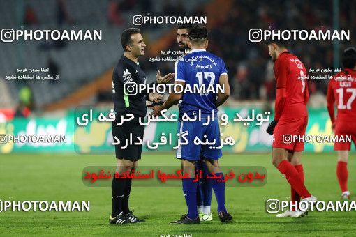 1820957, Tehran, Iran, Iran Football Pro League، Persian Gulf Cup، 2018-19 Season، First Leg، Week 14، Persepolis 2 v ۱ Gol Gohar Sirjan on 2019/12/10 at Azadi Stadium