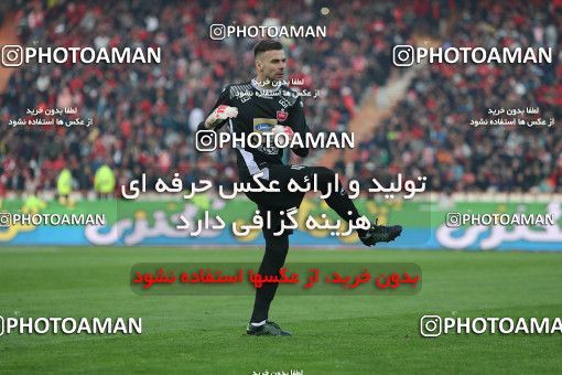 1503441, Tehran, , Iran Football Pro League، Persian Gulf Cup، 2018-19 Season، First Leg، Week 12، Persepolis ۱ v ۰ Nassaji Mazandaran F.C on 2019/12/27 at Azadi Stadium