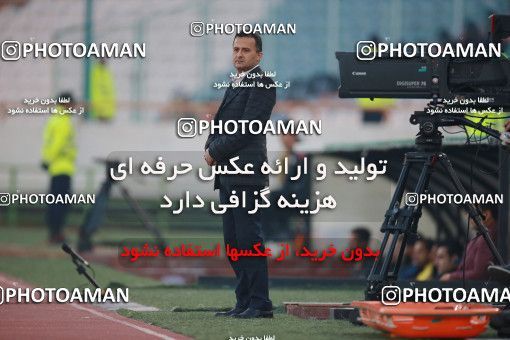 1503642, Tehran, , Iran Football Pro League، Persian Gulf Cup، 2018-19 Season، First Leg، Week 12، Persepolis ۱ v ۰ Nassaji Mazandaran F.C on 2019/12/27 at Azadi Stadium