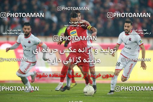 1503735, Tehran, , Iran Football Pro League، Persian Gulf Cup، 2018-19 Season، First Leg، Week 12، Persepolis ۱ v ۰ Nassaji Mazandaran F.C on 2019/12/27 at Azadi Stadium