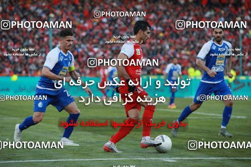 1514684, Tehran, Iran, Iran Football Pro League، Persian Gulf Cup، 2018-19 Season، Second Leg، Week 19، Persepolis 2 v 2 Esteghlal on 2020/02/06 at Azadi Stadium