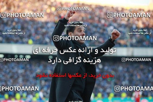 1514606, Tehran, Iran, Iran Football Pro League، Persian Gulf Cup، 2018-19 Season، Second Leg، Week 19، Persepolis 2 v 2 Esteghlal on 2020/02/06 at Azadi Stadium