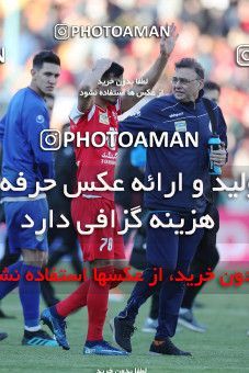 1514990, Tehran, Iran, Iran Football Pro League، Persian Gulf Cup، 2018-19 Season، Second Leg، Week 19، Persepolis 2 v 2 Esteghlal on 2020/02/06 at Azadi Stadium