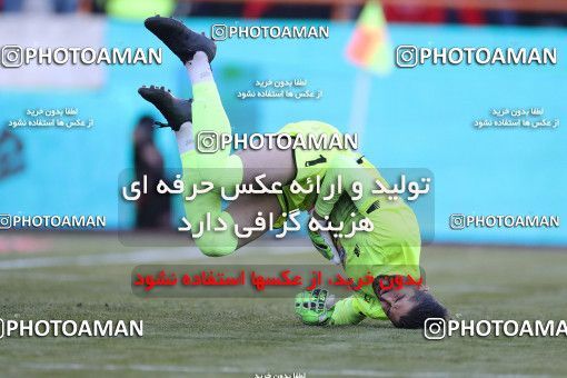 1514934, Tehran, Iran, Iran Football Pro League، Persian Gulf Cup، 2018-19 Season، Second Leg، Week 19، Persepolis 2 v 2 Esteghlal on 2020/02/06 at Azadi Stadium