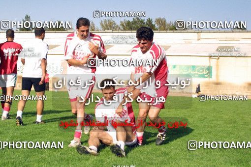 1516489, Tehran, , لیگ برتر فوتبال ایران, Persepolis Football Team Training Session on 2002/08/07 at Karegaran Stadium