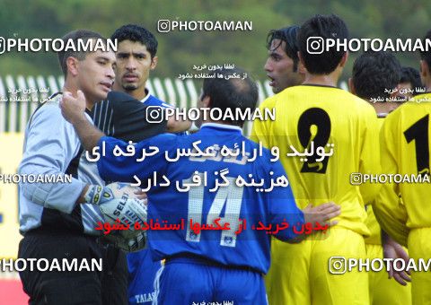 1517247, Tehran, Iran, Iranian Football Pro League، Persian Gulf Cup، 2002-2003 Season، Esteghlal 2 v 3 Sepahan on 2002/11/03 at Takhti Stadium