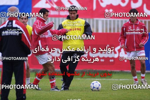 1518157, Tehran, Iran, Iranian Football Pro League، Persian Gulf Cup، 2002-2003 Season، Persepolis 2 v ۱ Malvan Bandar Anzali on 2002/11/30 at Takhti Stadium