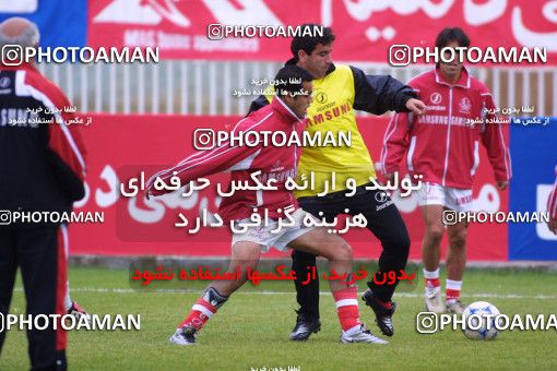 1518129, Tehran, Iran, Iranian Football Pro League، Persian Gulf Cup، 2002-2003 Season، Persepolis 2 v ۱ Malvan Bandar Anzali on 2002/11/30 at Takhti Stadium