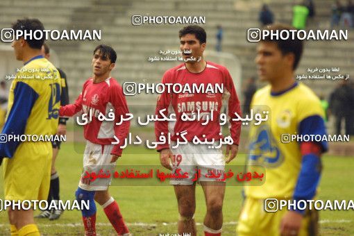 1518653, Tehran, Iran, Iranian Football Pro League، Persian Gulf Cup، 2002-2003 Season، Persepolis 2 v ۰ Fajr-e Sepasi Shiraz on 2002/12/13 at Takhti Stadium