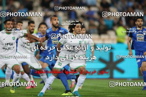 1522512, Tehran, , Iran Pro League، Persian Gulf Cup، 2018-19 season، Second Leg، Week 26، Esteghlal ۱ v ۰ Gostaresh Foulad Tabriz on 2019/04/17 at Azadi Stadium