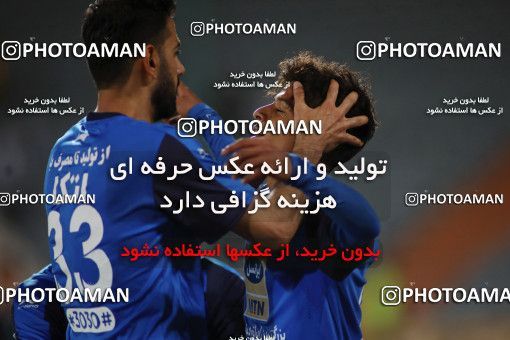 1522707, Tehran, , Iran Pro League، Persian Gulf Cup، 2018-19 season، Second Leg، Week 26، Esteghlal ۱ v ۰ Gostaresh Foulad Tabriz on 2019/04/17 at Azadi Stadium