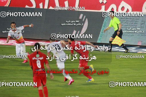 1536883, Tehran, Iran, Iran Football Pro League، Persian Gulf Cup، 2018-19 Season، Second Leg، Week 25، Persepolis ۱ v ۰ Foulad Khouzestan on 2020/07/18 at Azadi Stadium