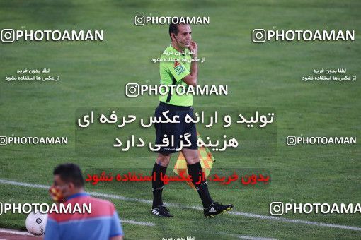 1536899, Tehran, Iran, Iran Football Pro League، Persian Gulf Cup، 2018-19 Season، Second Leg، Week 25، Persepolis ۱ v ۰ Foulad Khouzestan on 2020/07/18 at Azadi Stadium