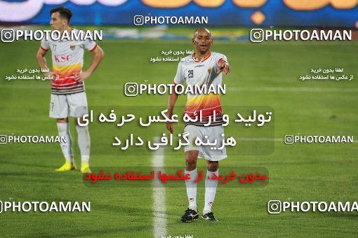 1537029, Tehran, Iran, Iran Football Pro League، Persian Gulf Cup، Week 25، Second Leg، Persepolis 1 v 0 Foulad Khouzestan on 2020/07/18 at Azadi Stadium