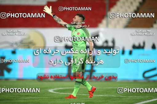 1719246, Tehran, Iran, Iran Football Pro League، Persian Gulf Cup، 2018-19 Season، Second Leg، Week 25، Persepolis ۱ v ۰ Foulad Khouzestan on 2020/07/18 at Azadi Stadium