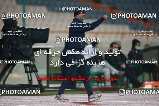 1540969, Tehran, , Iran Pro League، Persian Gulf Cup، 2020-21 season، First Leg، Week 5، Esteghlal ۱ v ۱ Sanat Naft Abadan on 2020/12/07 at Azadi Stadium