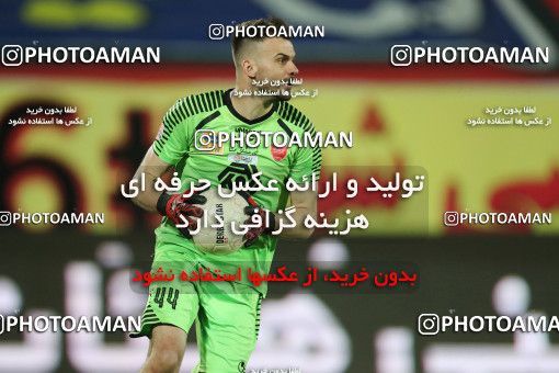 1542815, Tehran, Iran, Iranian Hazfi Cup, Semi-Finals, Khorramshahr Cup, Persepolis 2 (۱) v (4) 2 Esteghlal on 2020/08/26 at Azadi Stadium