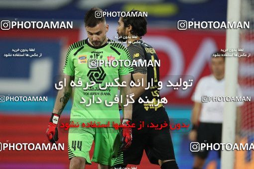 1542992, Tehran, Iran, Iranian Hazfi Cup, Semi-Finals, Khorramshahr Cup, Persepolis 2 (۱) v (4) 2 Esteghlal on 2020/08/26 at Azadi Stadium