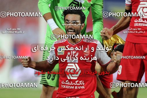 1545718, Tehran, Iran, Semi-Finals جام حذفی فوتبال ایران, Khorramshahr Cup, Persepolis (3) 2 v 2 (6) Esteghlal on 2020/08/26 at Azadi Stadium