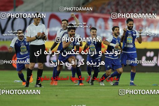 1545782, Tehran, Iran, Iranian Hazfi Cup, Semi-Finals, Khorramshahr Cup, Persepolis 2 (۱) v (4) 2 Esteghlal on 2020/08/26 at Azadi Stadium