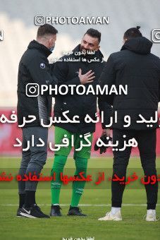 1548227, Tehran, Iran, Iran Pro League، Persian Gulf Cup، 2020-21 season، First Leg، Week 6، Persepolis ۱ v ۱ Zob Ahan Esfahan on 2020/12/31 at Azadi Stadium