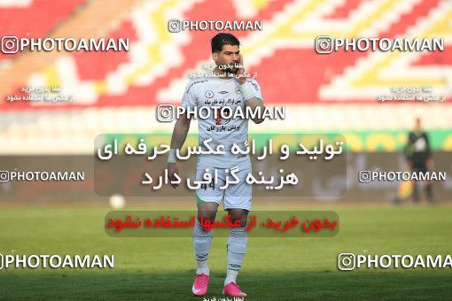 1708524, Tehran, Iran, لیگ برتر فوتبال ایران، Persian Gulf Cup، Week 6، First Leg، Persepolis 1 v 1 Zob Ahan Esfahan on 2020/12/31 at Azadi Stadium