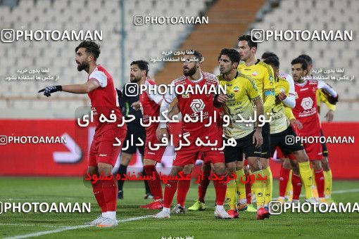 1708727, Tehran, Iran, Iran Pro League، Persian Gulf Cup، 2020-21 season، First Leg، Week 7، Persepolis ۰ v ۰ Sepahan on 2021/01/05 at Azadi Stadium