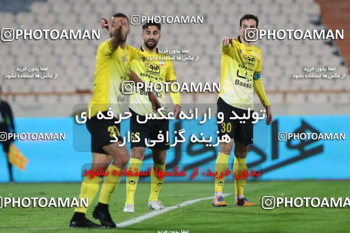 1552968, Tehran, Iran, Iran Pro League، Persian Gulf Cup، 2020-21 season، First Leg، Week 7، Persepolis ۰ v ۰ Sepahan on 2021/01/05 at Azadi Stadium