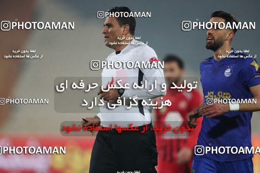 1554568, Tehran, Iran, Iran Pro League، Persian Gulf Cup، 2020-21 season، First Leg، Week 8، Esteghlal 2 v 2 Persepolis on 2021/01/11 at Azadi Stadium