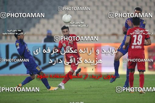 1554437, Tehran, Iran, Iran Pro League، Persian Gulf Cup، 2020-21 season، First Leg، Week 8، Esteghlal 2 v 2 Persepolis on 2021/01/11 at Azadi Stadium