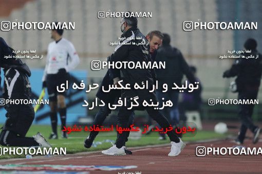 1553775, Tehran, Iran, Iran Pro League، Persian Gulf Cup، 2020-21 season، First Leg، Week 8، Esteghlal 2 v 2 Persepolis on 2021/01/11 at Azadi Stadium