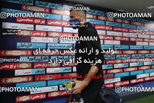 1553846, Tehran, Iran, لیگ برتر فوتبال ایران، Persian Gulf Cup، Week 8، First Leg، Esteghlal 2 v 2 Persepolis on 2021/01/11 at Azadi Stadium