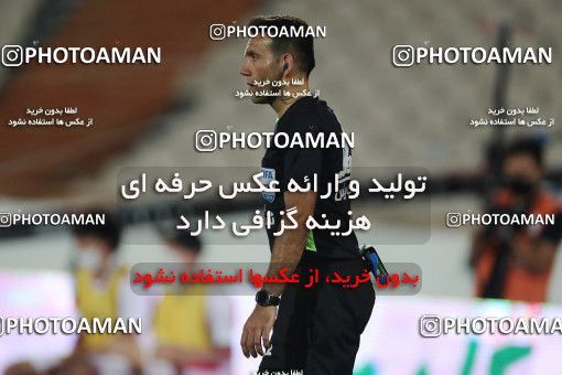 1559425, Tehran, Iran, Iran Football Pro League، Persian Gulf Cup، 2018-19 Season، Second Leg، Week 23، Persepolis ۱ v ۰ Shahin Shahrdari Boushehr on 2020/07/04 at Azadi Stadium