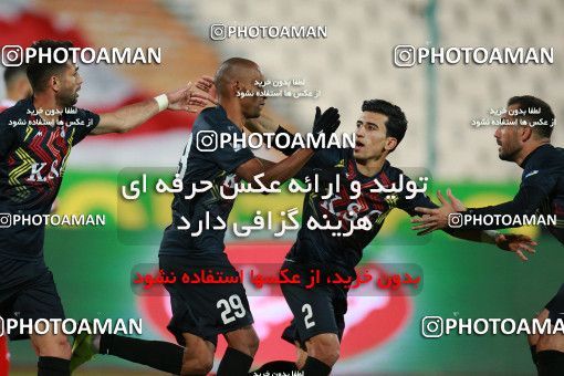 1560219, Tehran, Iran, لیگ برتر فوتبال ایران، Persian Gulf Cup، Week 11، First Leg، Persepolis 2 v 1 Foulad Khouzestan on 2021/01/18 at Azadi Stadium