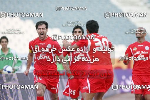 1566428, Tehran, Iran, Iran Pro League، Persian Gulf Cup، 2009-10 season، First Leg، Week 10، Persepolis 4 v 2 Fajr-e Sepasi Shiraz on 2009/10/07 at Azadi Stadium