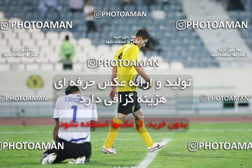 1566451, Tehran, Iran, Iran Pro League، Persian Gulf Cup، 2009-10 season، First Leg، Week 10، Persepolis 4 v 2 Fajr-e Sepasi Shiraz on 2009/10/07 at Azadi Stadium