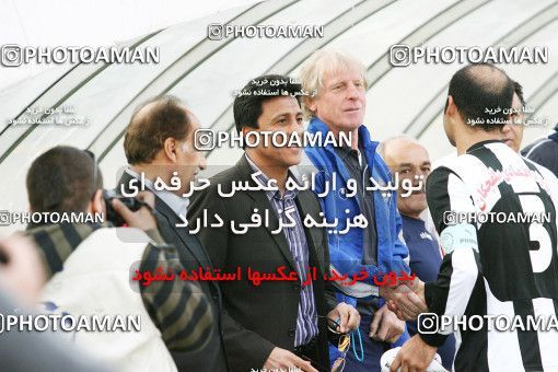 1566760, Tehran, Iran, Iran Pro League، Persian Gulf Cup، 2009-10 season، First Leg، Week 13، Esteghlal ۱ v ۱ Saba Qom on 2009/10/23 at Azadi Stadium