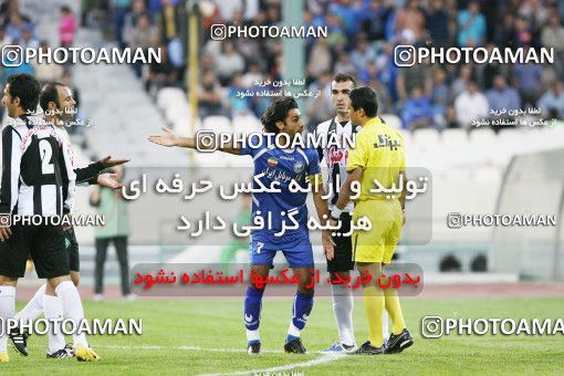 1566704, Tehran, Iran, Iran Pro League، Persian Gulf Cup، 2009-10 season، First Leg، Week 13، Esteghlal ۱ v ۱ Saba Qom on 2009/10/23 at Azadi Stadium