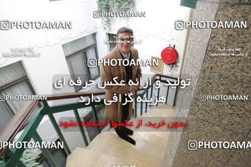 1586991, تهران، ایران، هتل گلشهر جردن، 1384/11/02، عکس های پرتره برانکو ایوانکوویچ (مربی پرسپولیس)، سرمربی تیم ملی فوتبال ایران