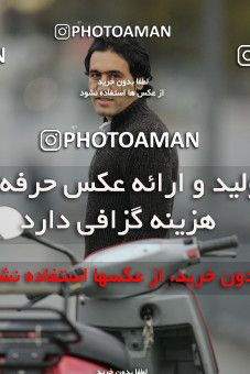 1587322, آلمان، فرانکفورت، 1386/08/04، عکس های پرتره مهدی مهدوی کیا