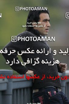 1587316, آلمان، فرانکفورت، 1386/08/04، عکس های پرتره مهدی مهدوی کیا